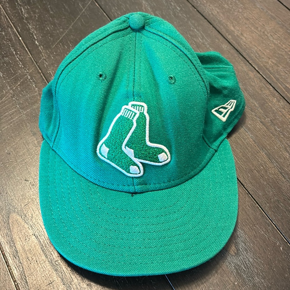 Rare MLB Boston Red Sox hat size 7(55.8 cm)
